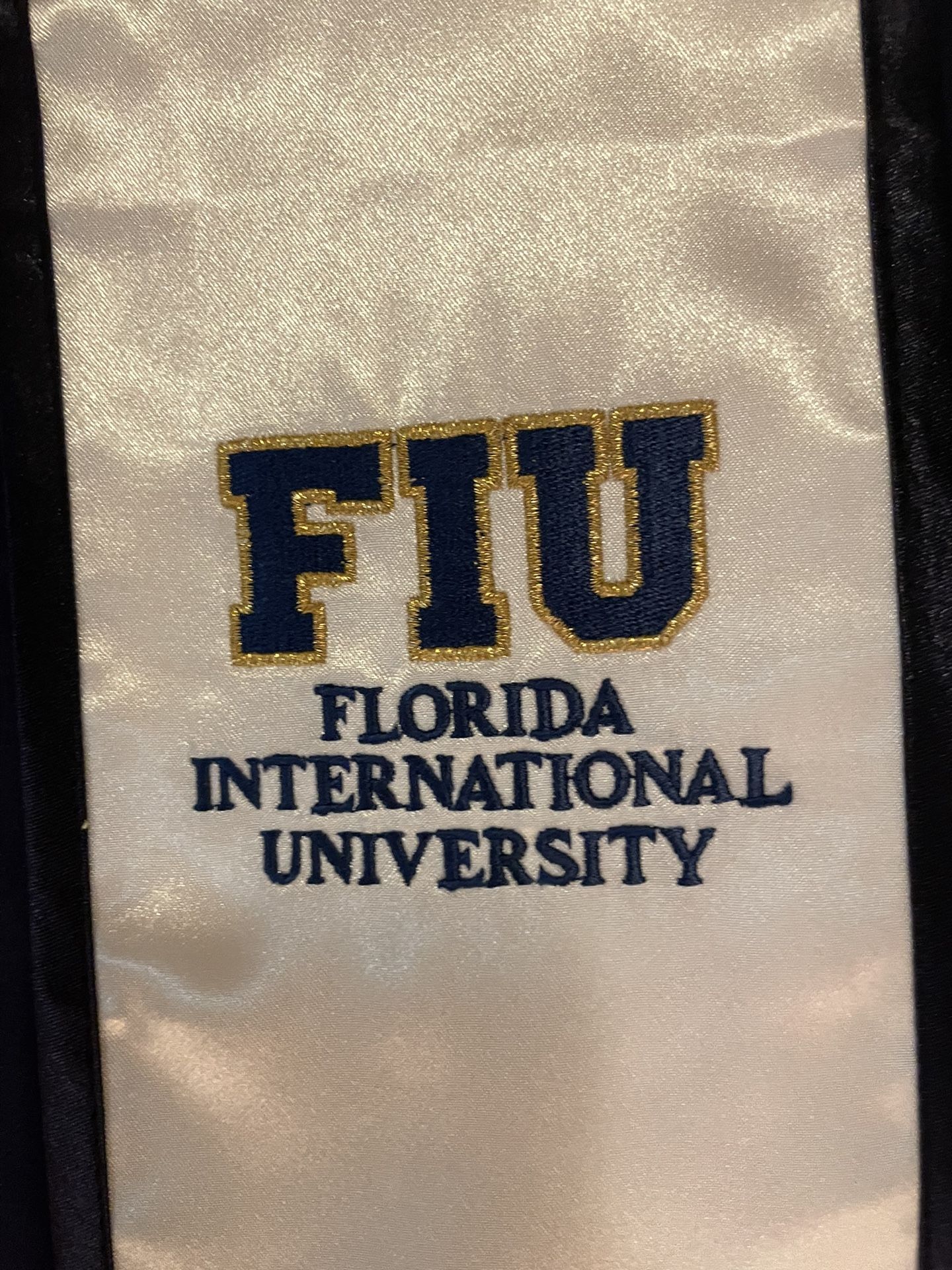 FIU- Florida International University Bachelors Gown & Stole