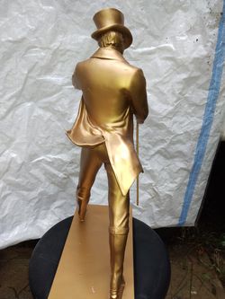 Jonny Walker Statue Thumbnail