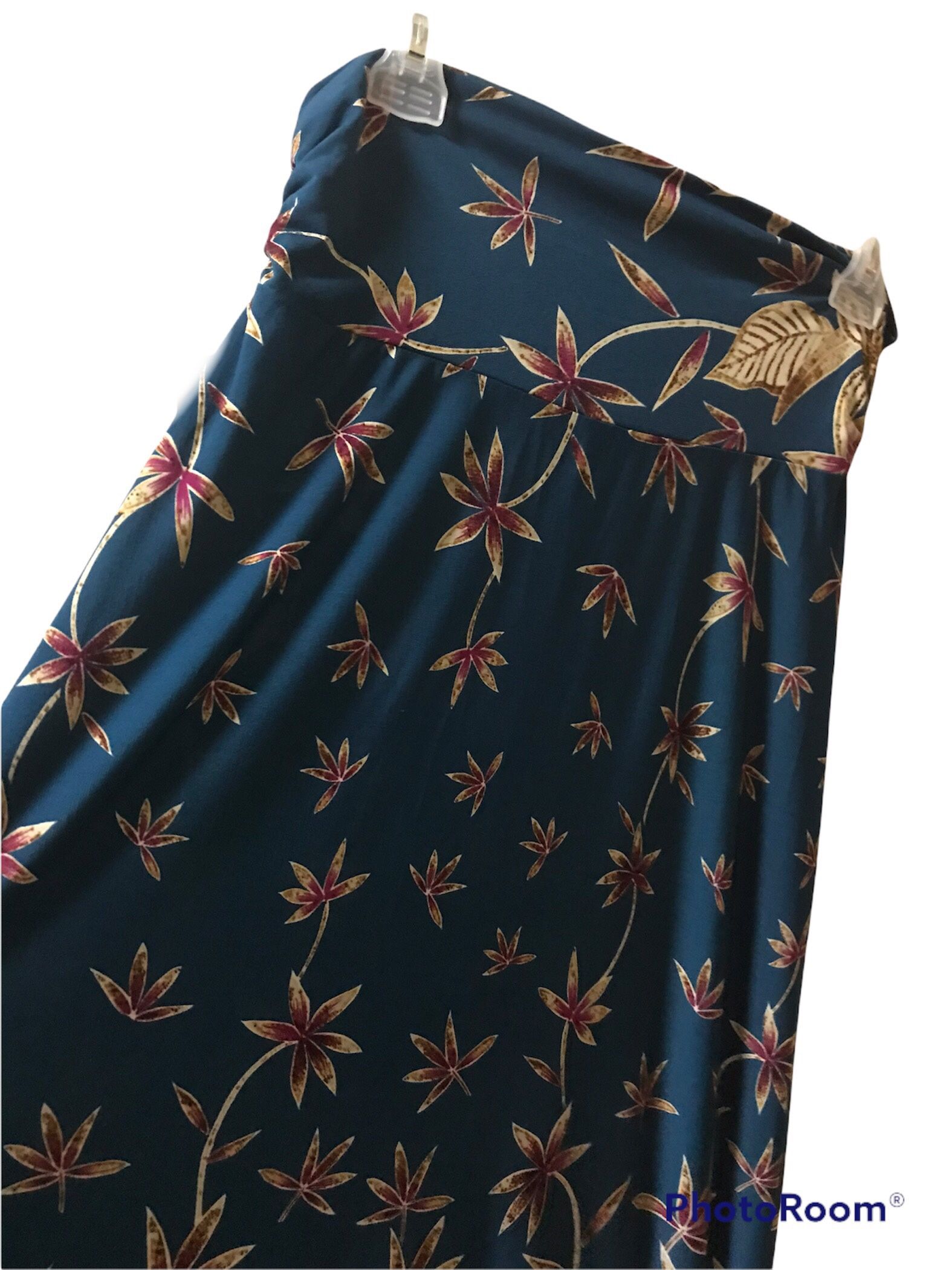 NWT Gilli Nita Knit Teal Green Floral Elasric Waist Maxi Skirt Women’s Size MP