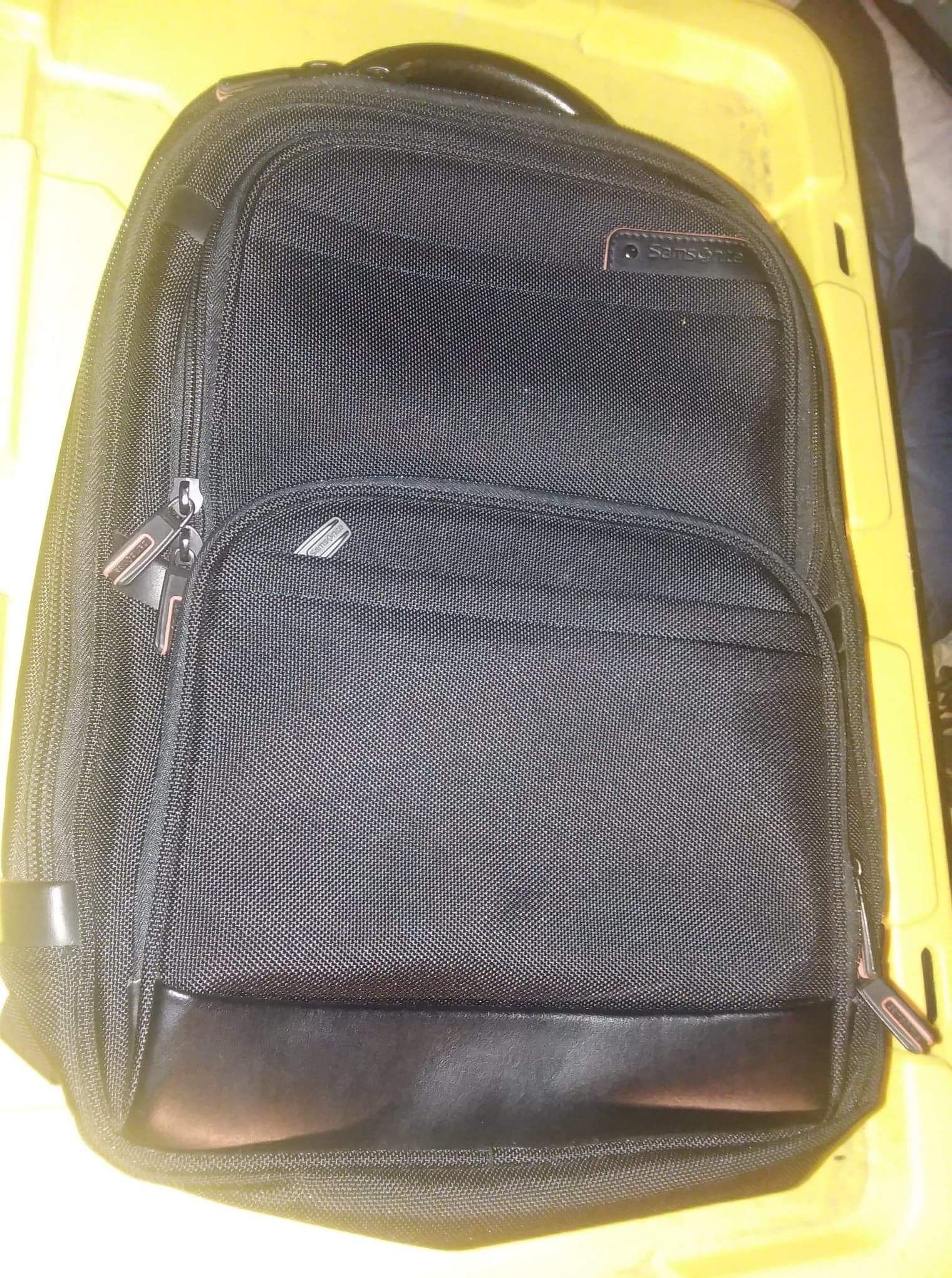 Samsonite pro 4 dlx laptop backpack