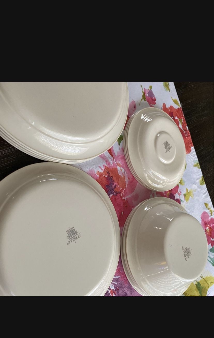 Corelle/Corningware 20 Pc. Set