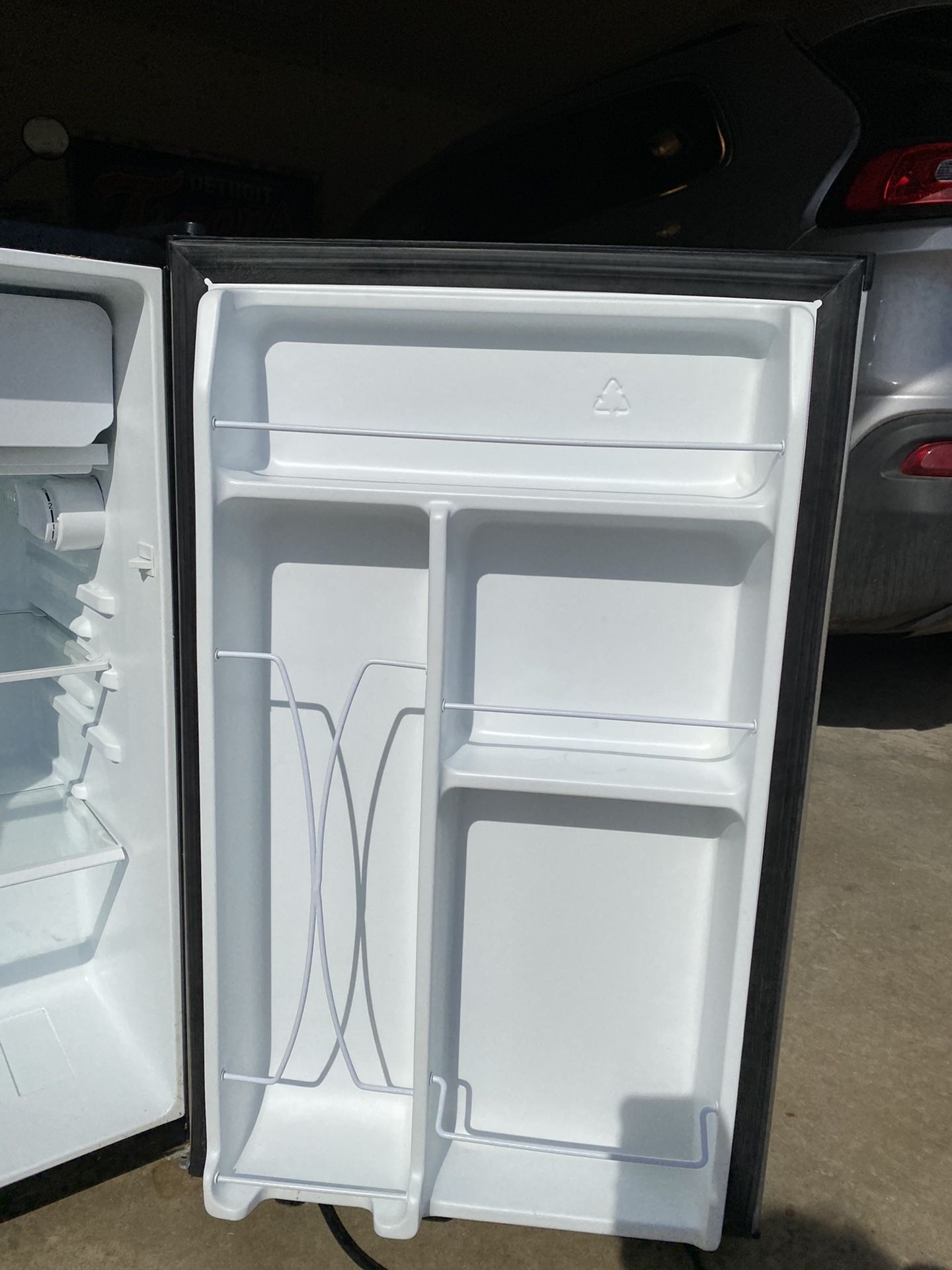 Whirlpool mini fridge