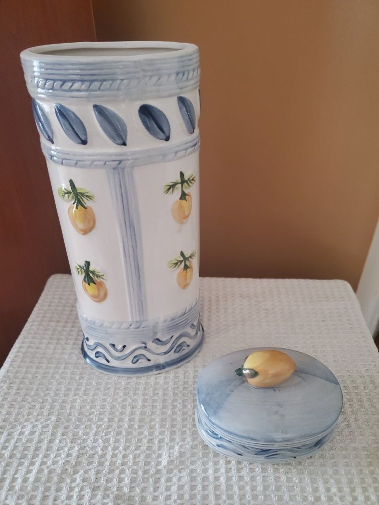 Ceramic jar