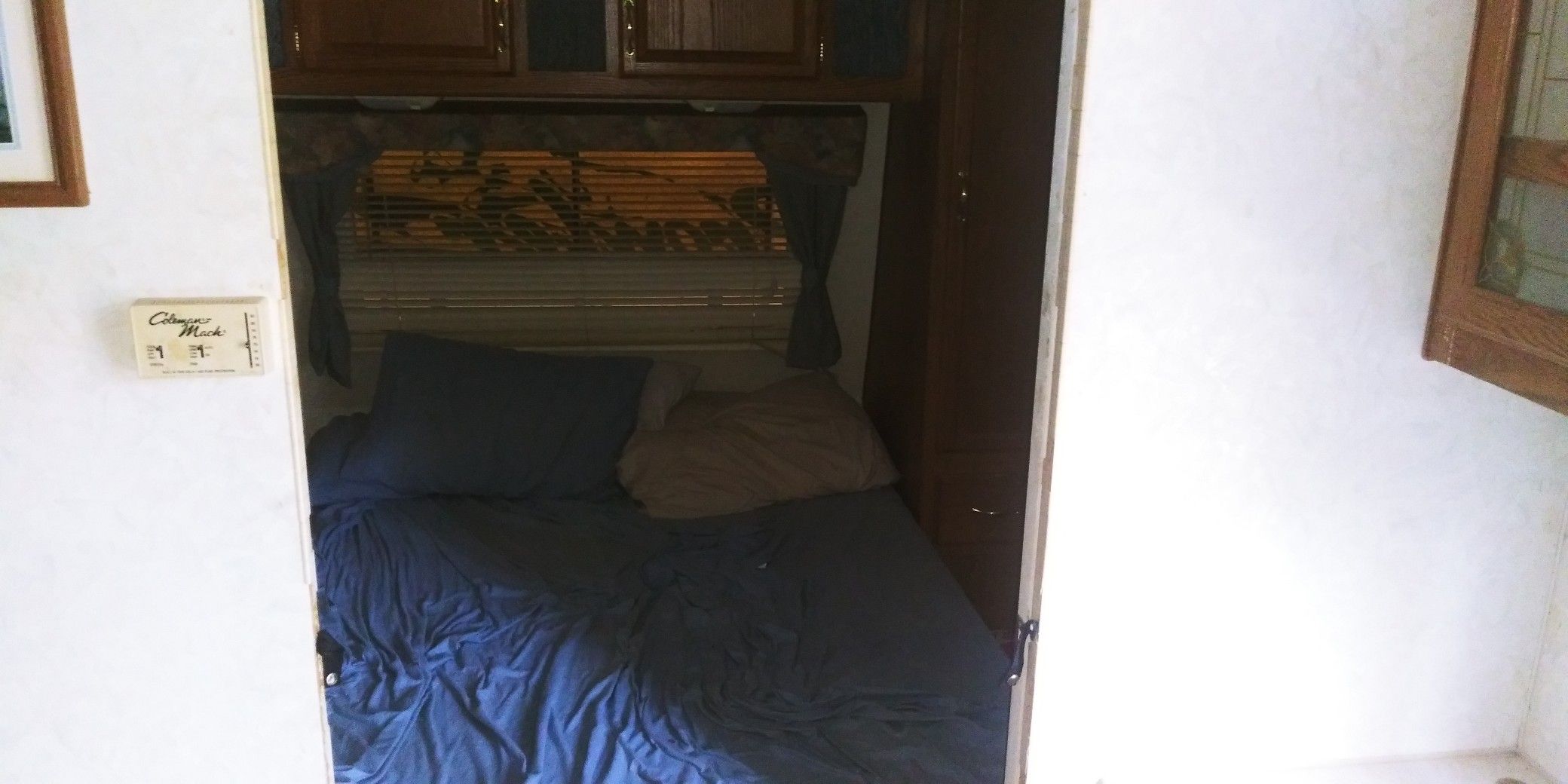21 FT Fleetwood Prowler travel trailer