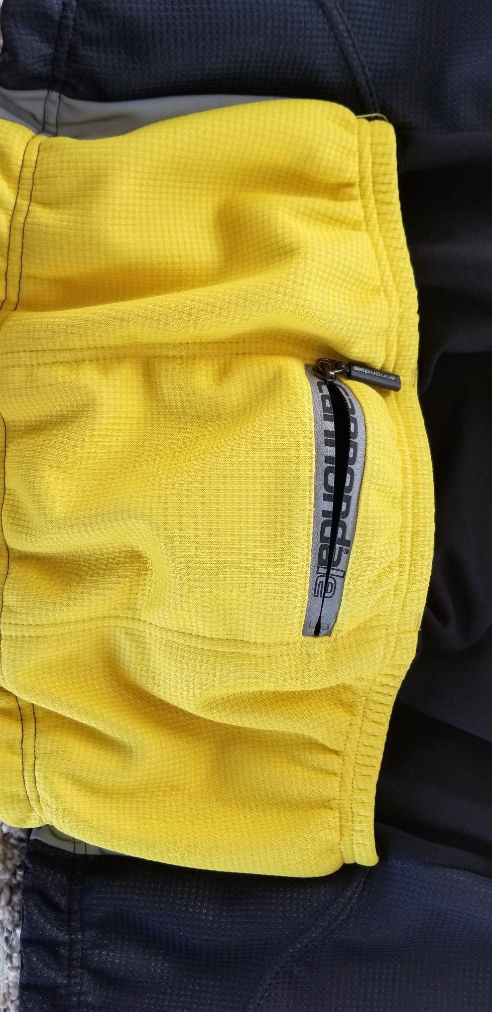 Cannondale carbon jacket size large