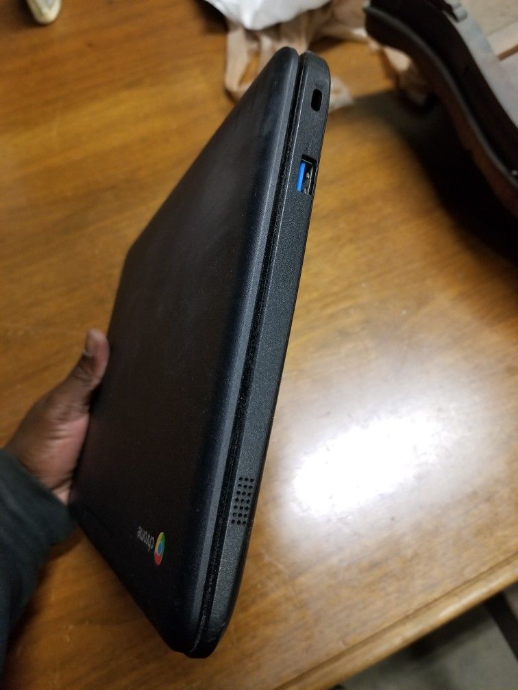Chrome Lenovo N22 Or N23 Laptops $55 (Good Condition)