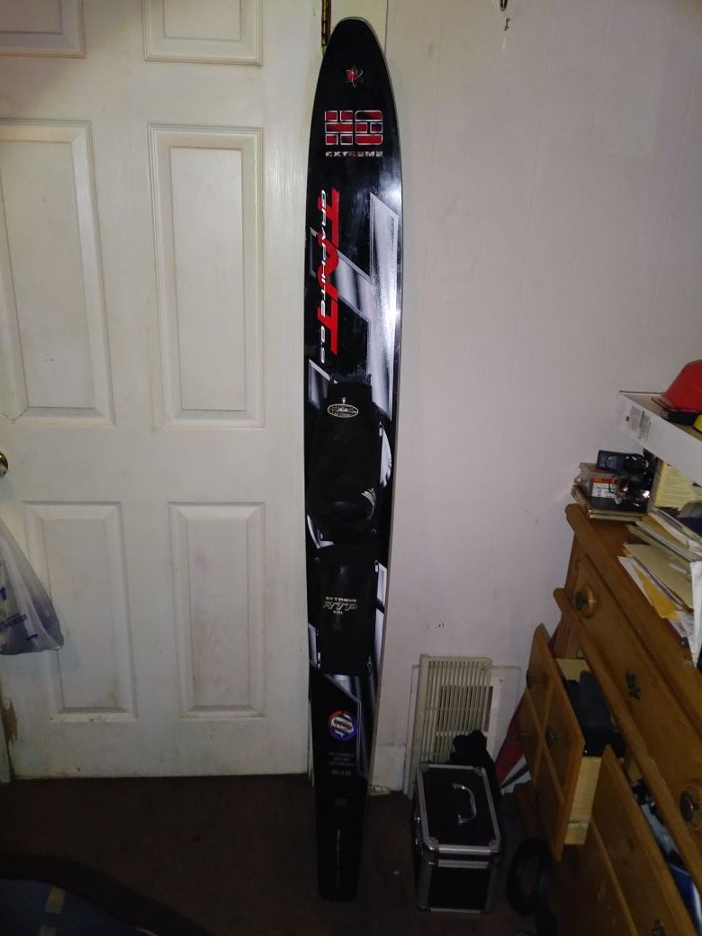 HO EXTREME WATER SKI TNT GRAPHITE 8.9 SLALOM. Tnt Graphite 8.9 Salomon