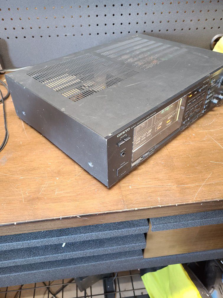 Vintage Onkyo TX-28 Quartz Synthesized Tuner Amplifier Receiver 