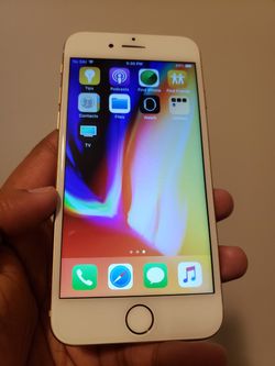iPhone 8 , Unlocked for All Company Carrier,  Excellent Condition like New Thumbnail