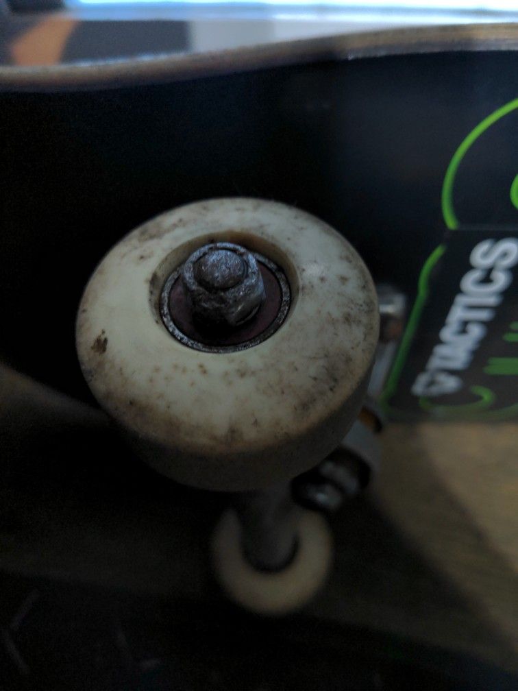 Skateboard Complete - Independent trucks, Bones Reds Bearings, Bones Wheels 38mm, ATM Shop Deck (Portland Skateshop)