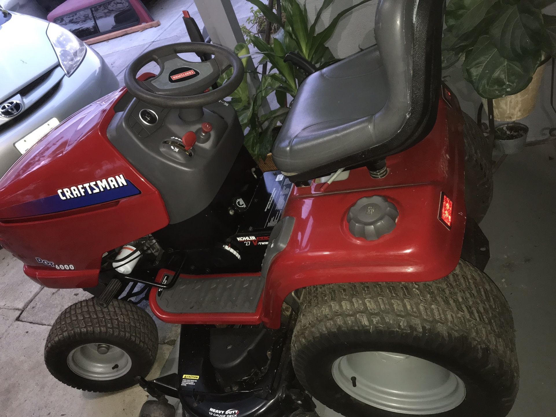 Craftsman Riding Lawnmower