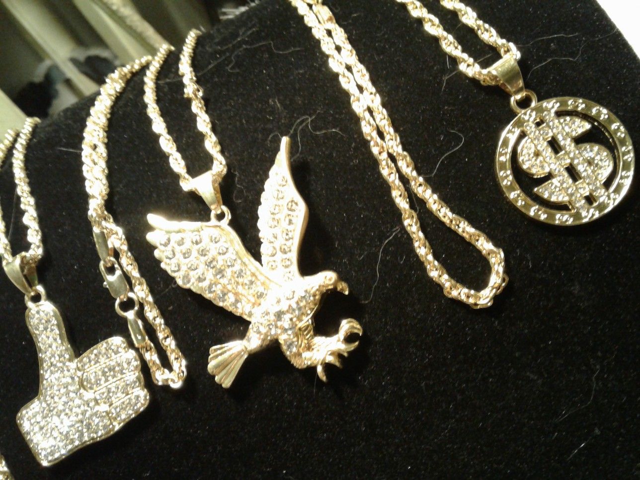 3 Super Pendants & Chains