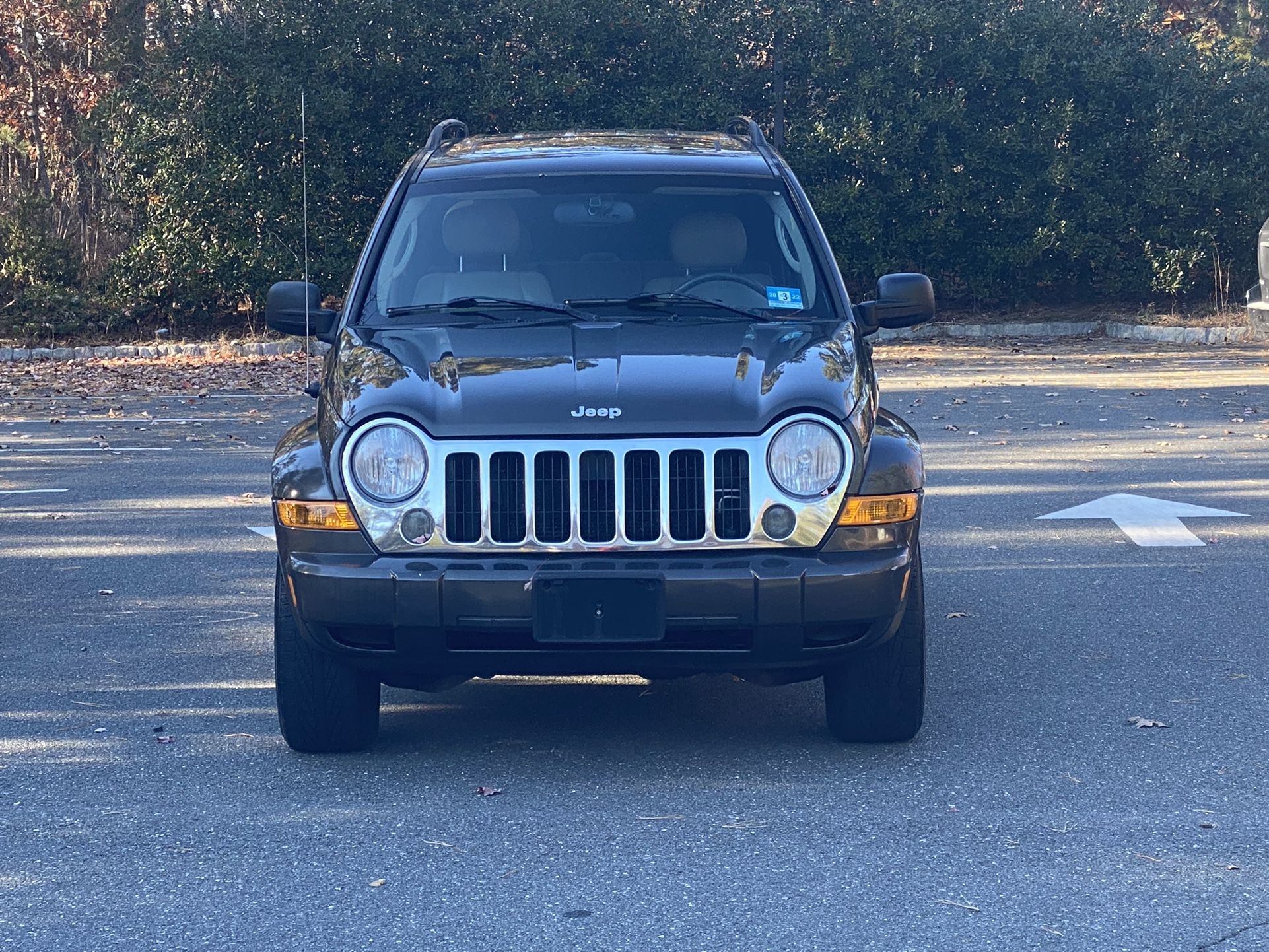 2006 Jeep Liberty Limited / fully loaded / 4x4 Has 150k Runs and drives excellent / clean title / no issues $5300