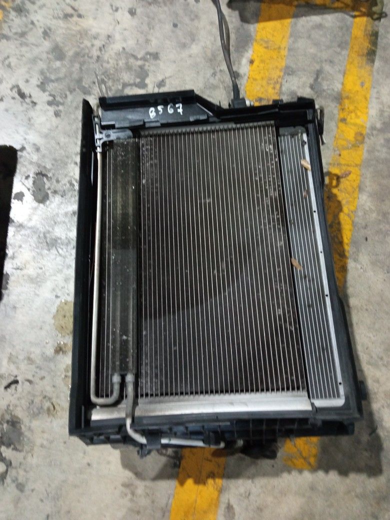Radiator, Condenser And Fan For 2003 BMW 5-Series/6-Series/7-Series  Stock 98567