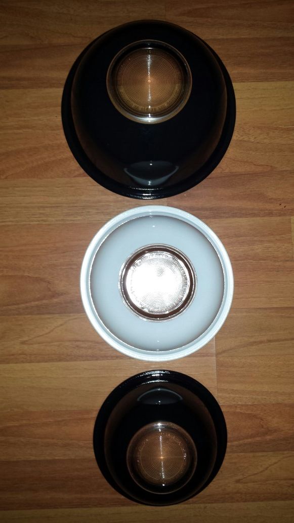 Pyrex nesting bowls