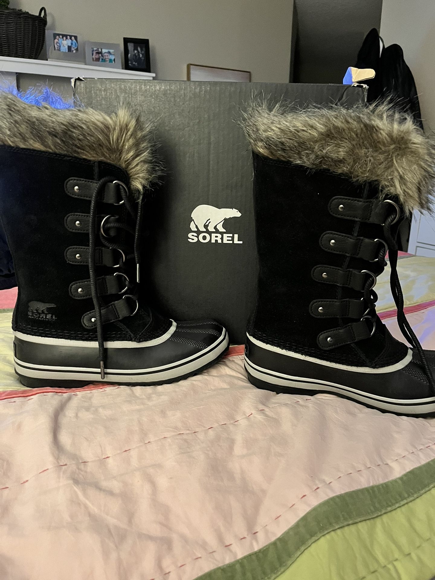 Women’s Joan Of Arctic Sorel Boots