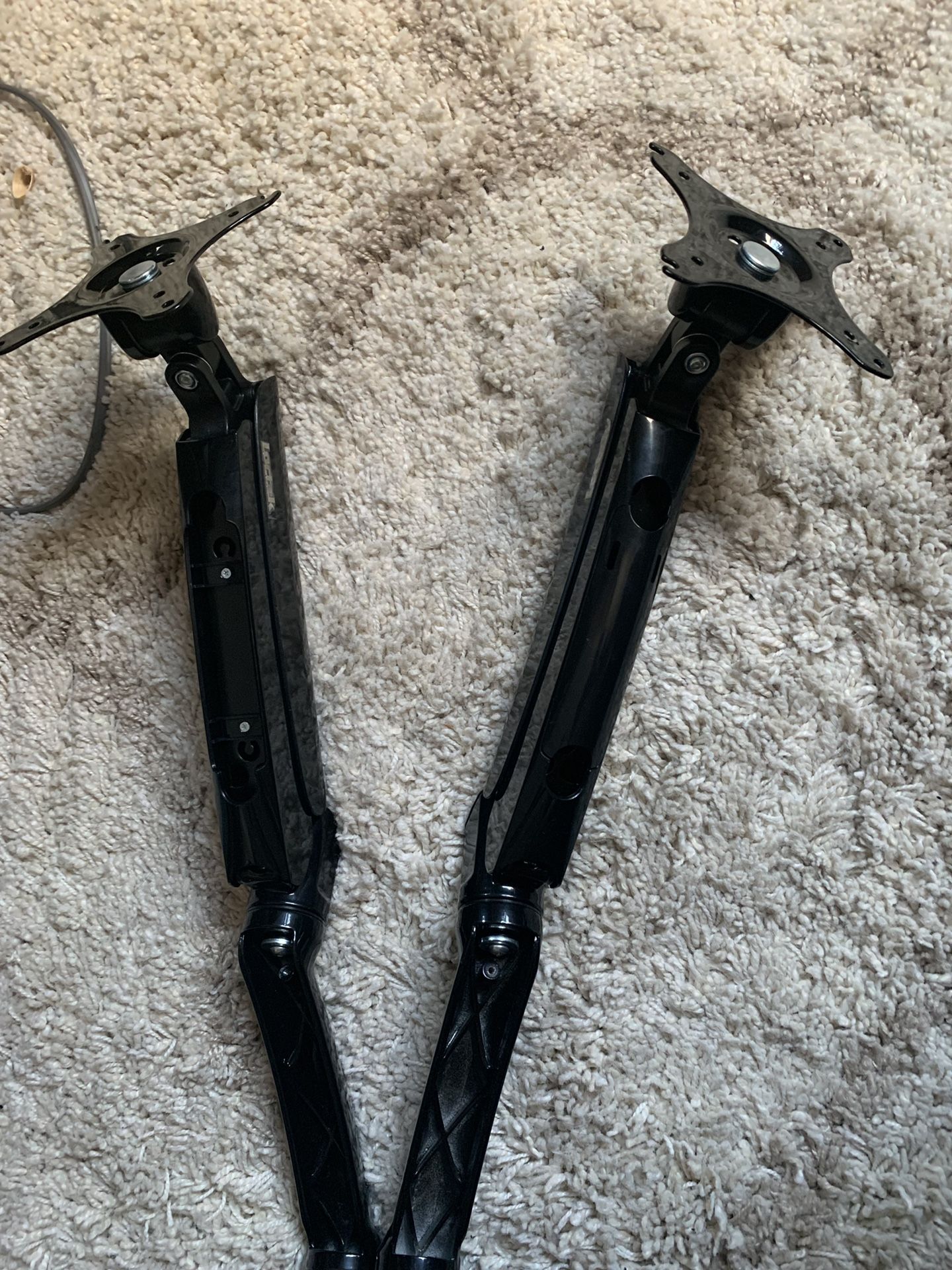 Loctek Dual monitor stand