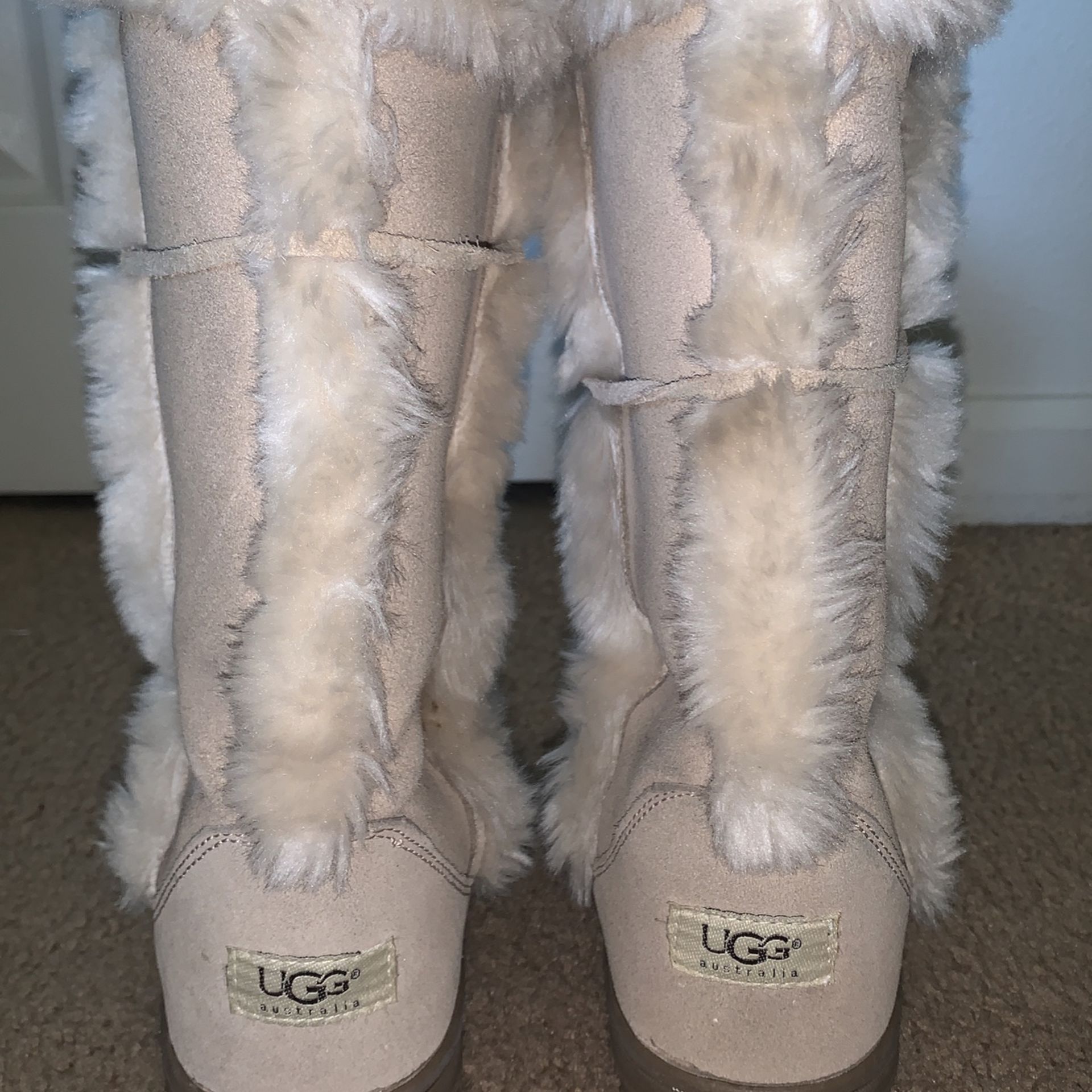Womens UGG Boots 7 