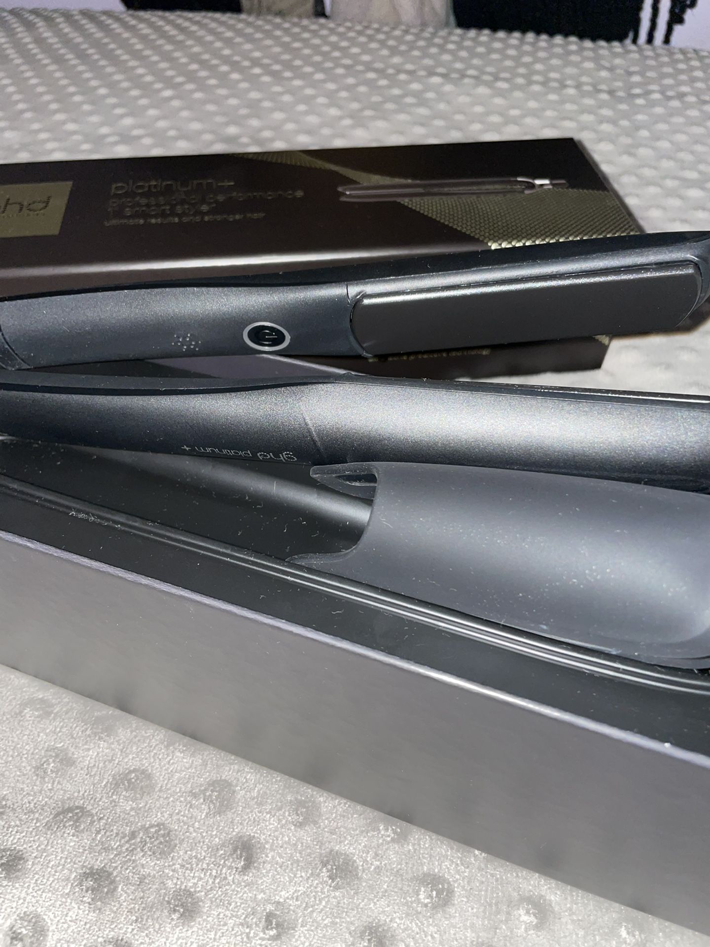 NEW GHD PLATINUM+ STYLER - 1" FLAT IRON