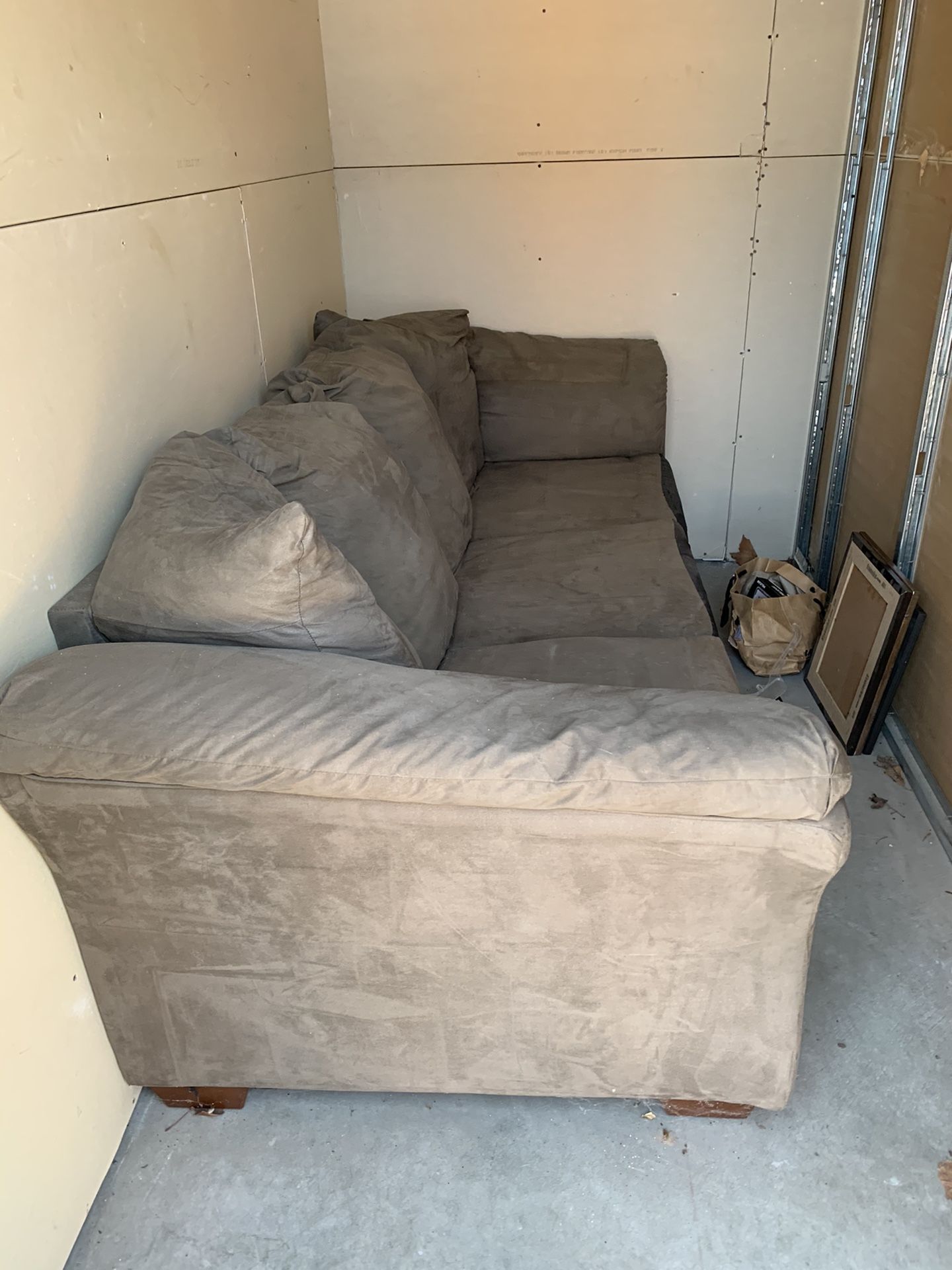 Grey Suede Couch for Sale in Wichita, KS OfferUp