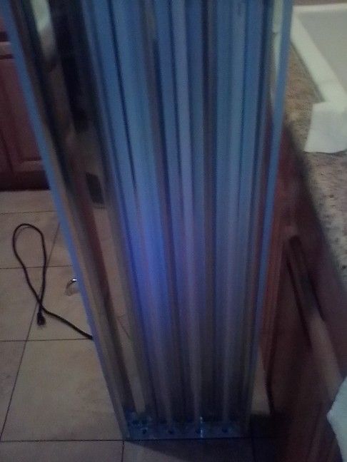Grow Lights GRO1&Agro BriteT5214 Watts Paid $350 For Both