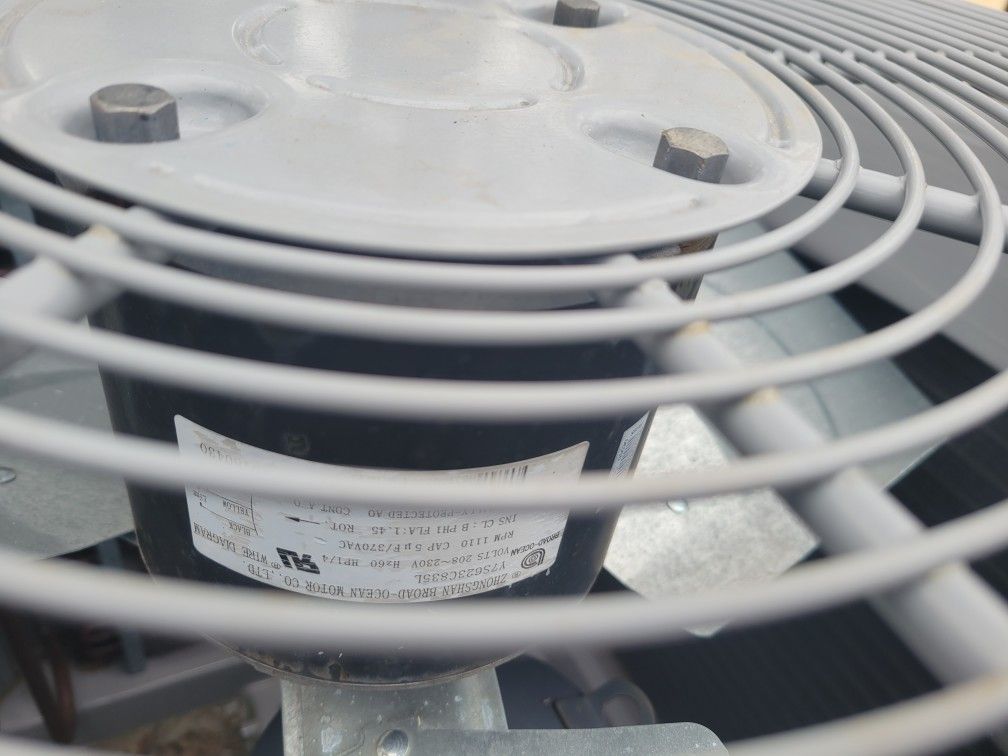 carrier 3Ton fan coil and condenser