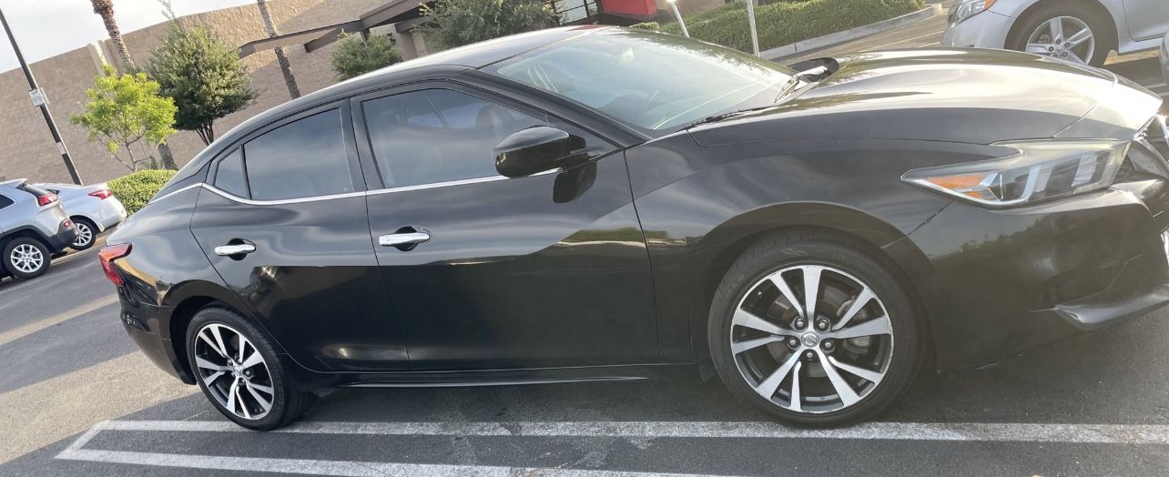 2016 Nissan Maxima