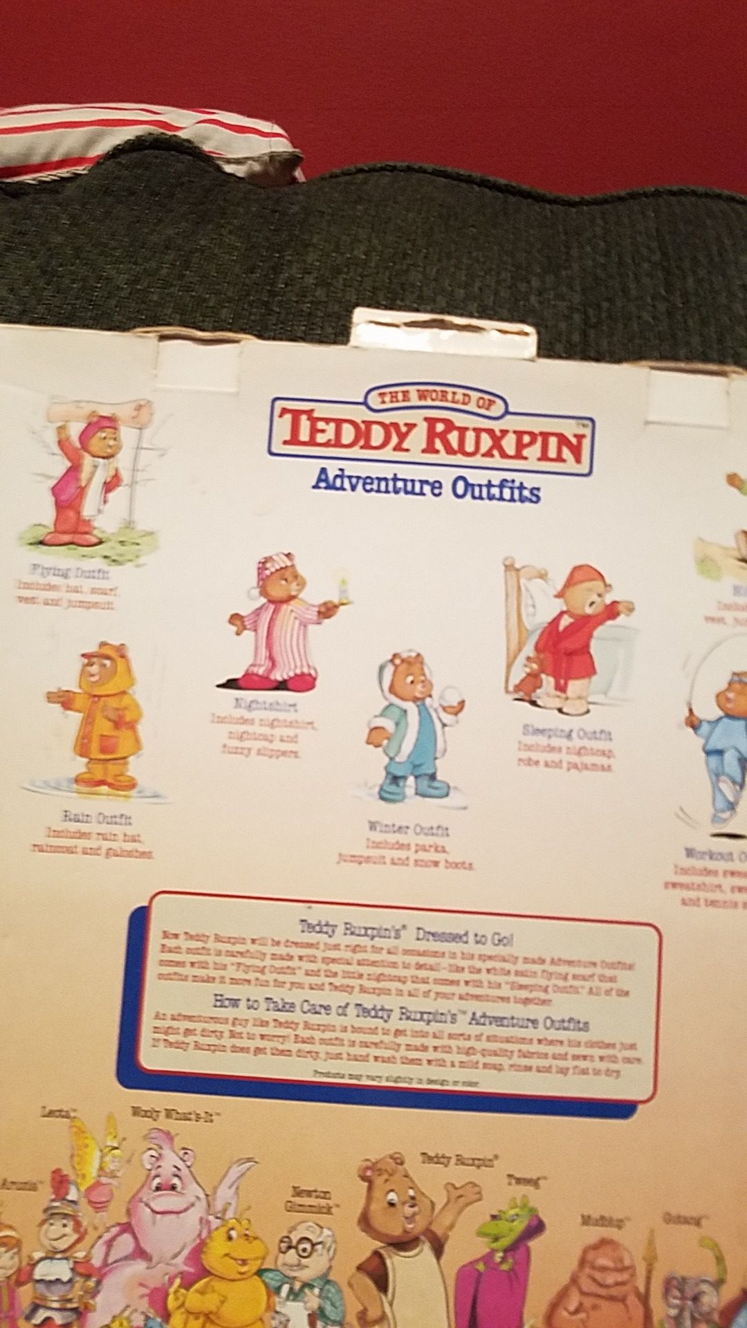 Teddy Ruxpin RARE Winter Adventure Outfit NEW