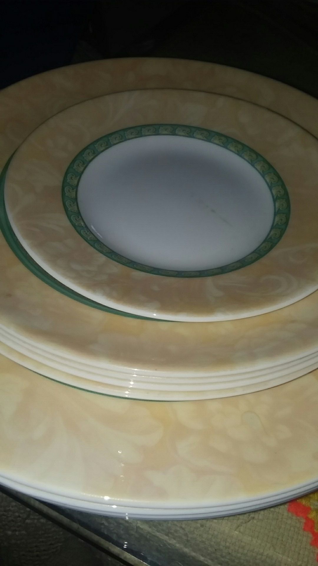 CORNINGWARE DINNERWARE PLATES BOWLS CUPS SET FLORAL LEAF BEAUTIFUL DESIGH