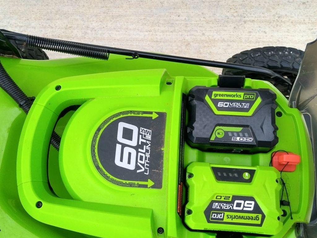 2020 Greenworks 60v Self-Propelled Lawn Mower +Two Batteries +Charger