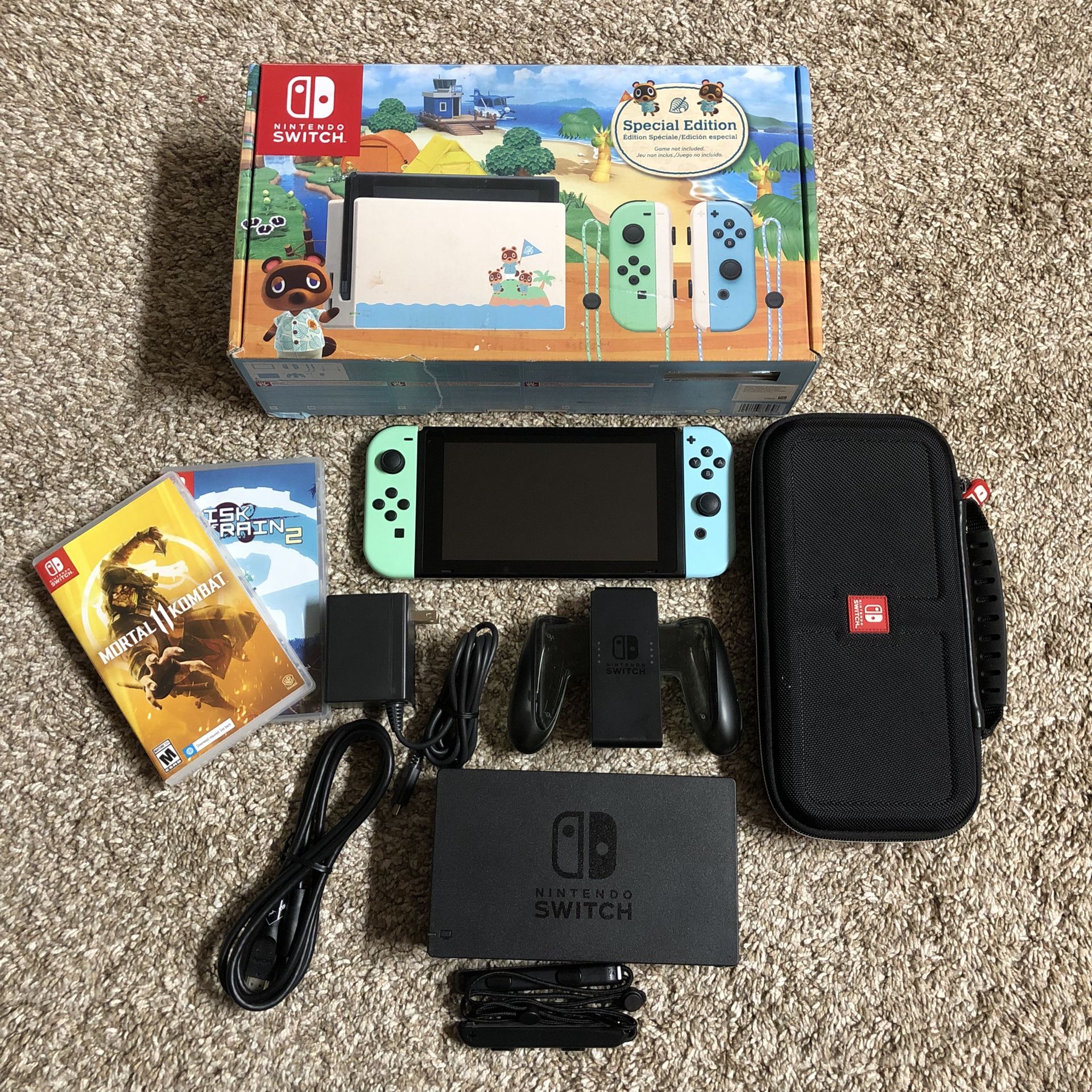 Nintendo Switch Animal Crossing Edition & Games - LIKE NEW! for Sale in  Kent, WA - OfferUp