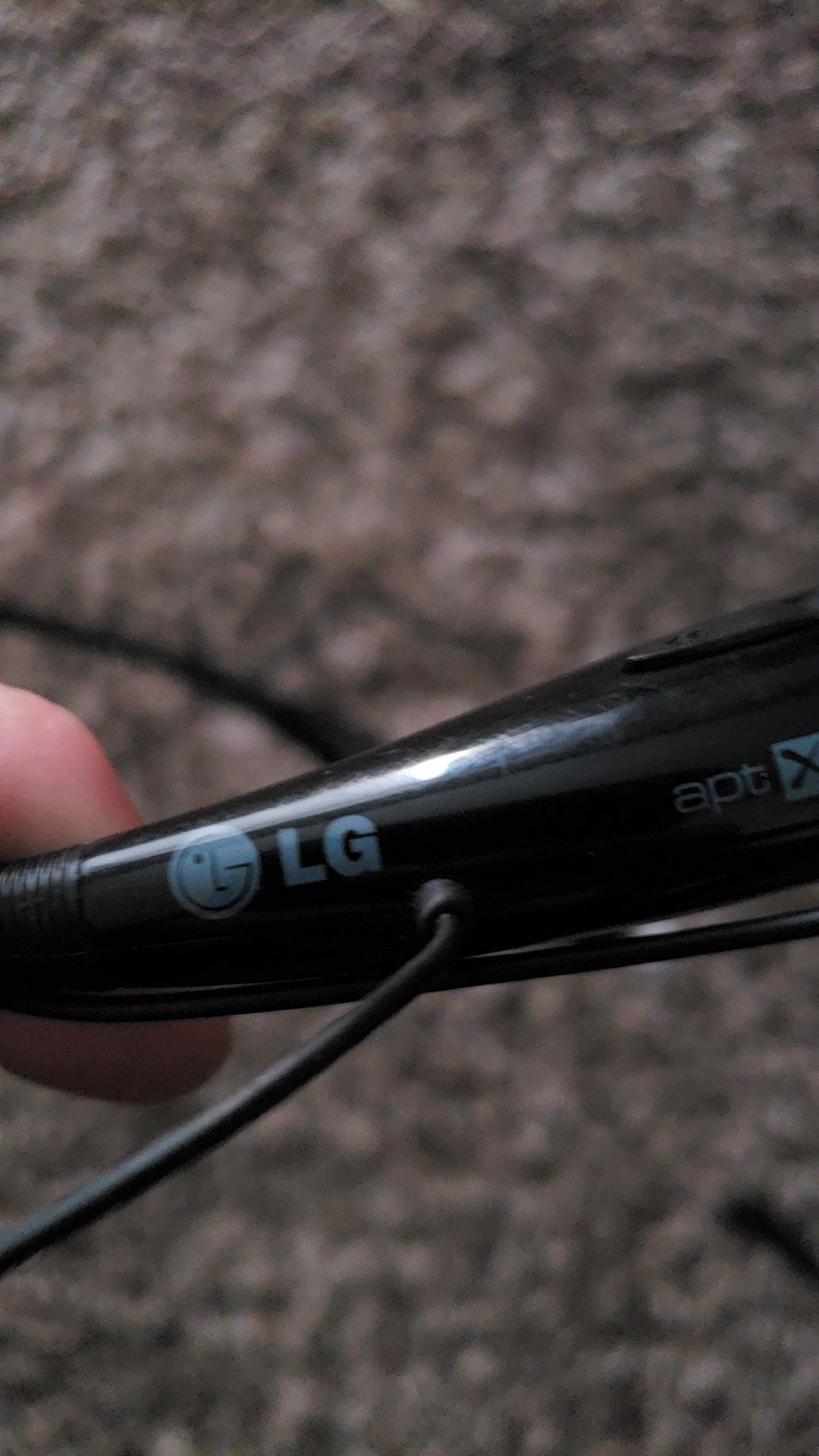 LG wireless headphones