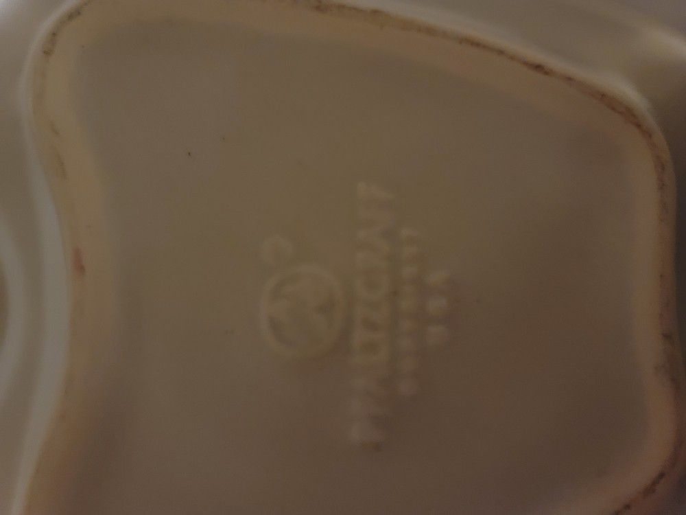 Pfaltzgraff Apple Dish Yorktown