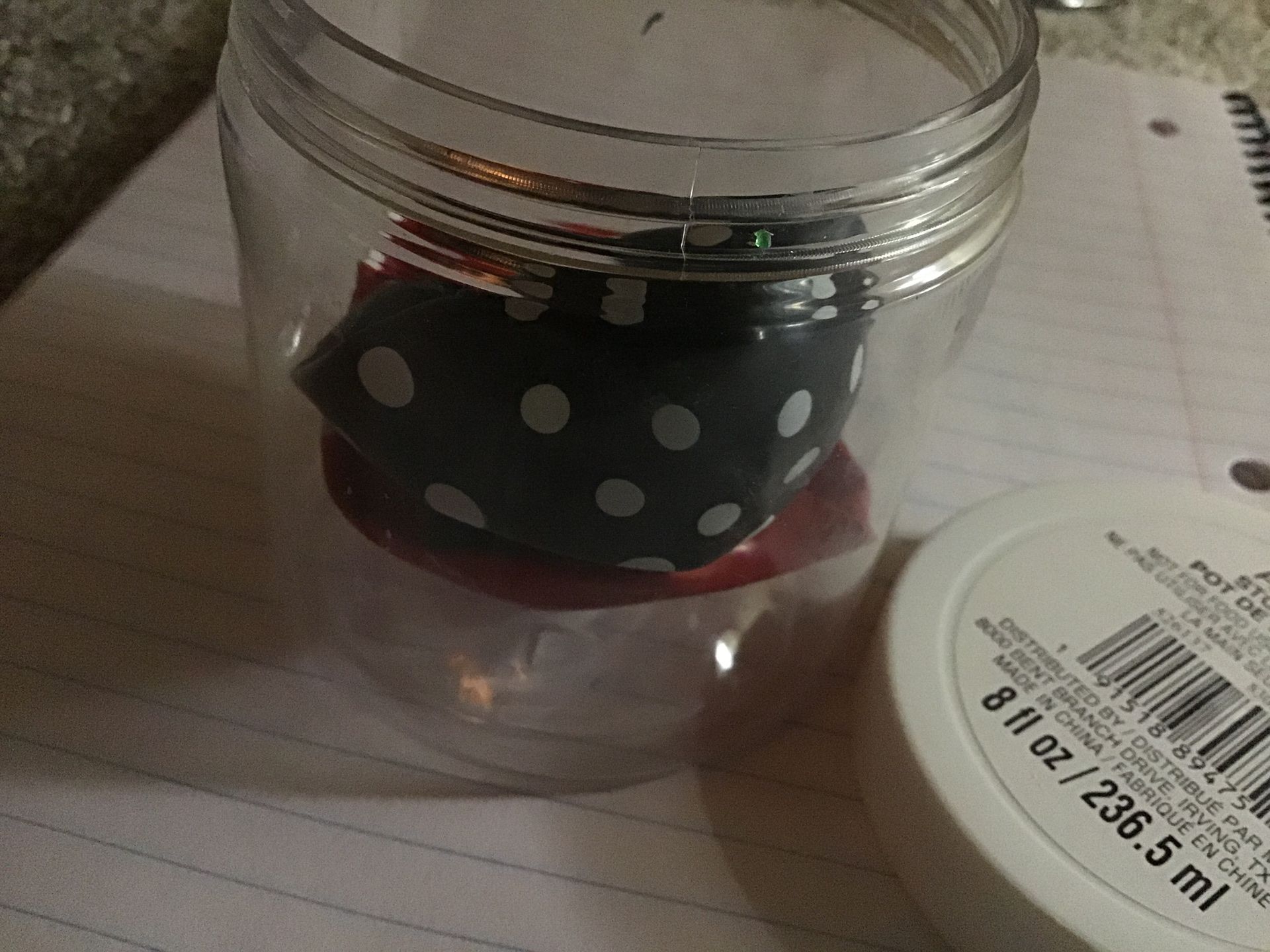 8oz container