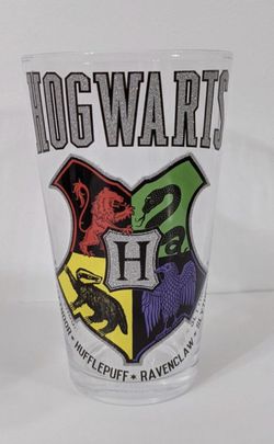 HARRY POTTER HOGWARTS 16 OZ. GLASS TUMBLER Thumbnail