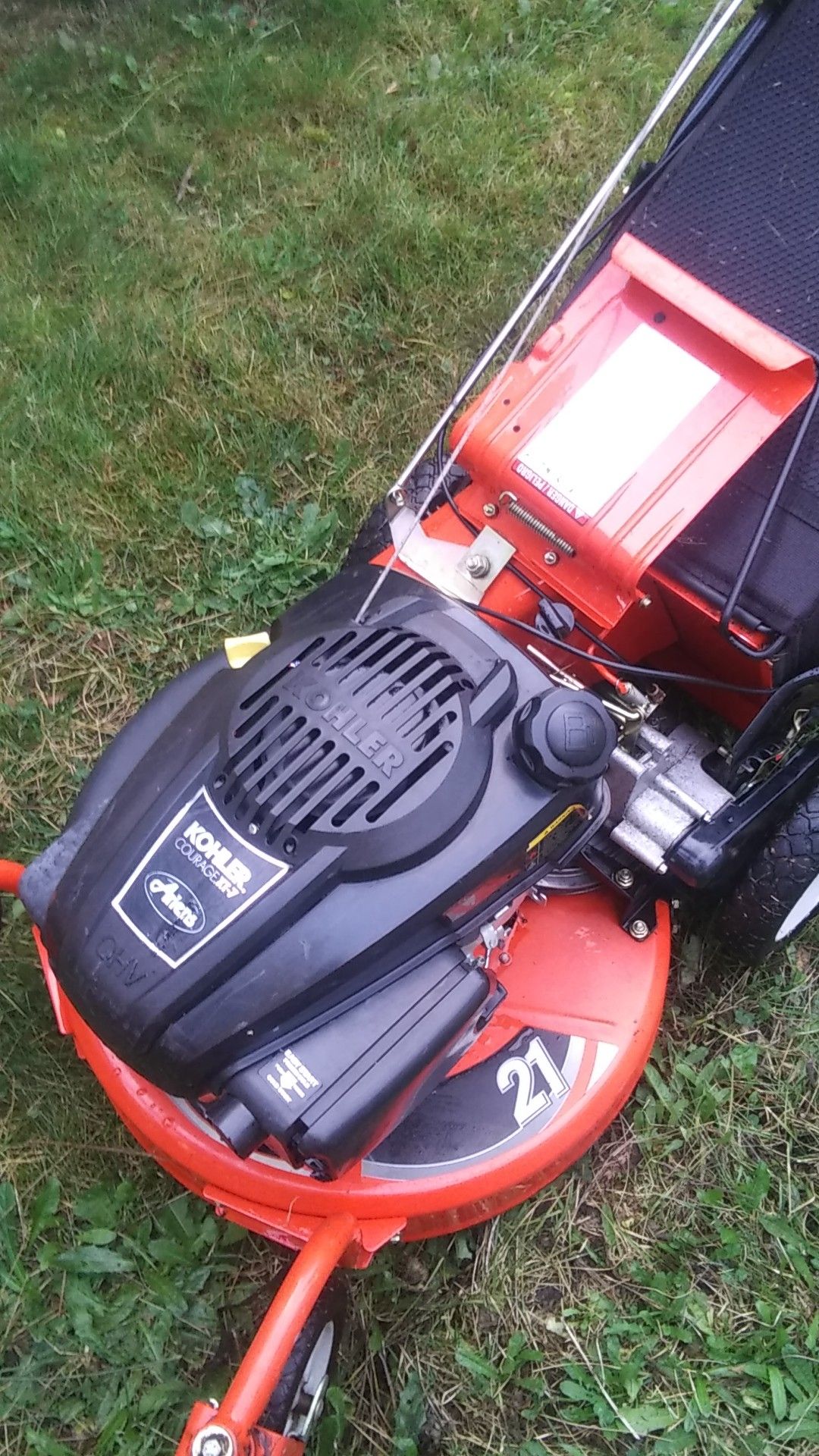 Commercial Kohler courage xt7 ARIENS 21"LAWNMOWER for Sale in Kent, WA