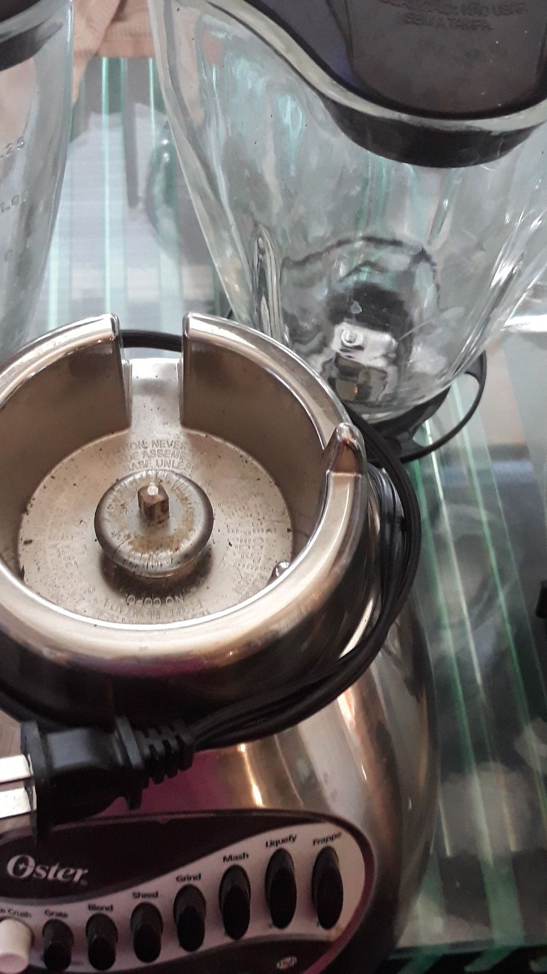 1 OSTER BLENDER 3 JAR GLASS