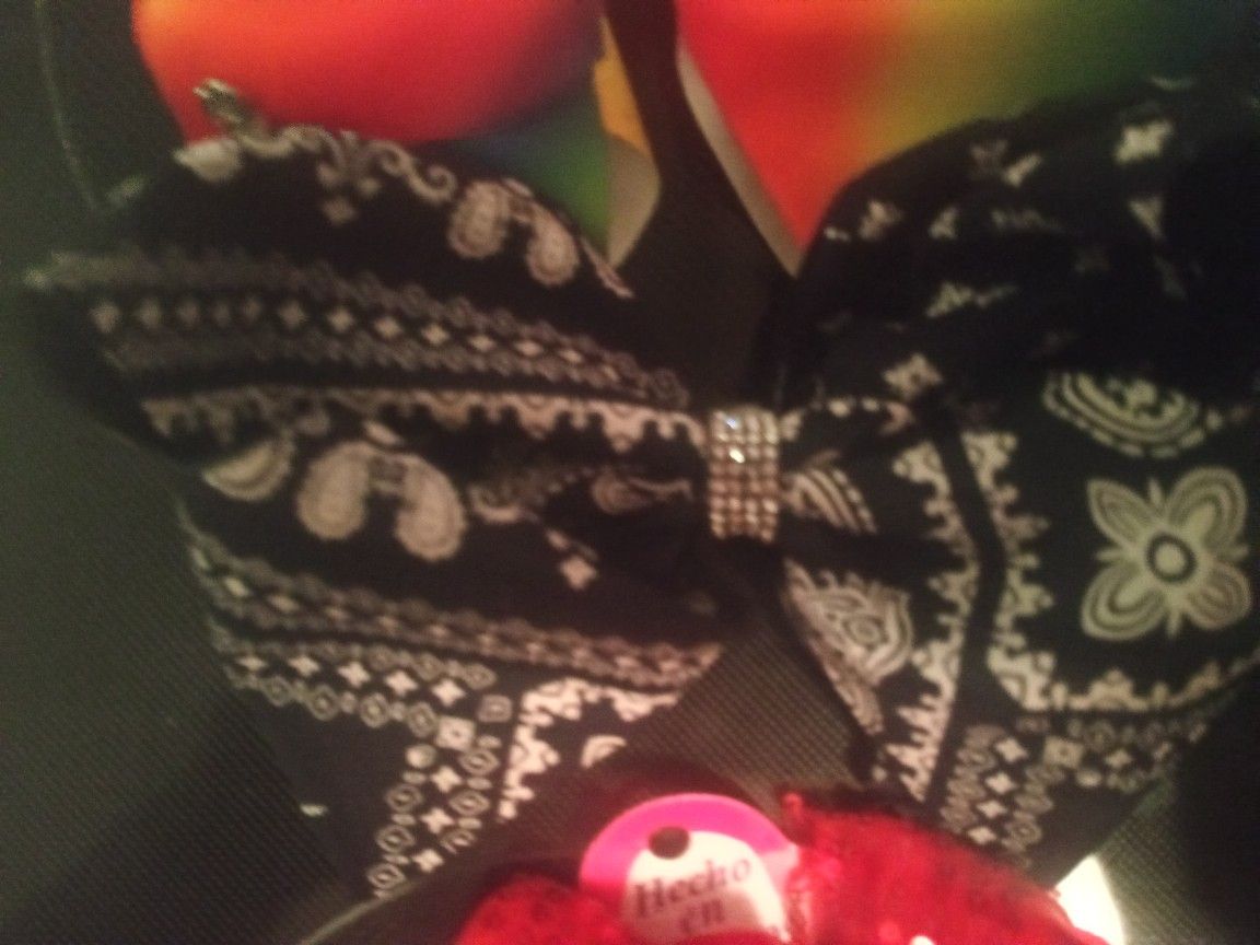 Girl's Bows (Brand New)