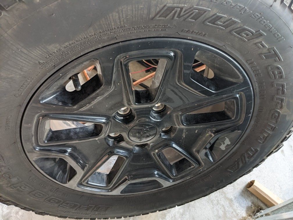 Jeep Wrangler 17x7.5 Rims