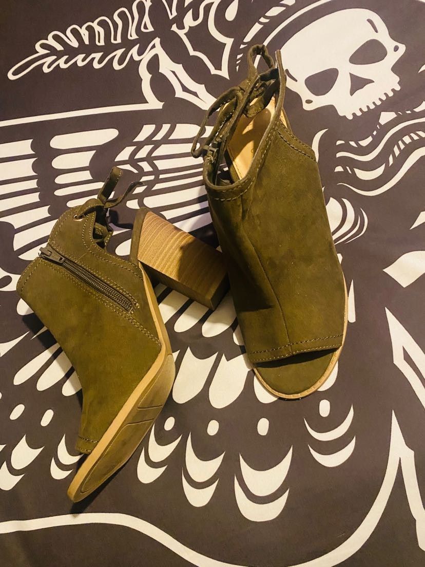 Lauren Conrad Wedge Heel