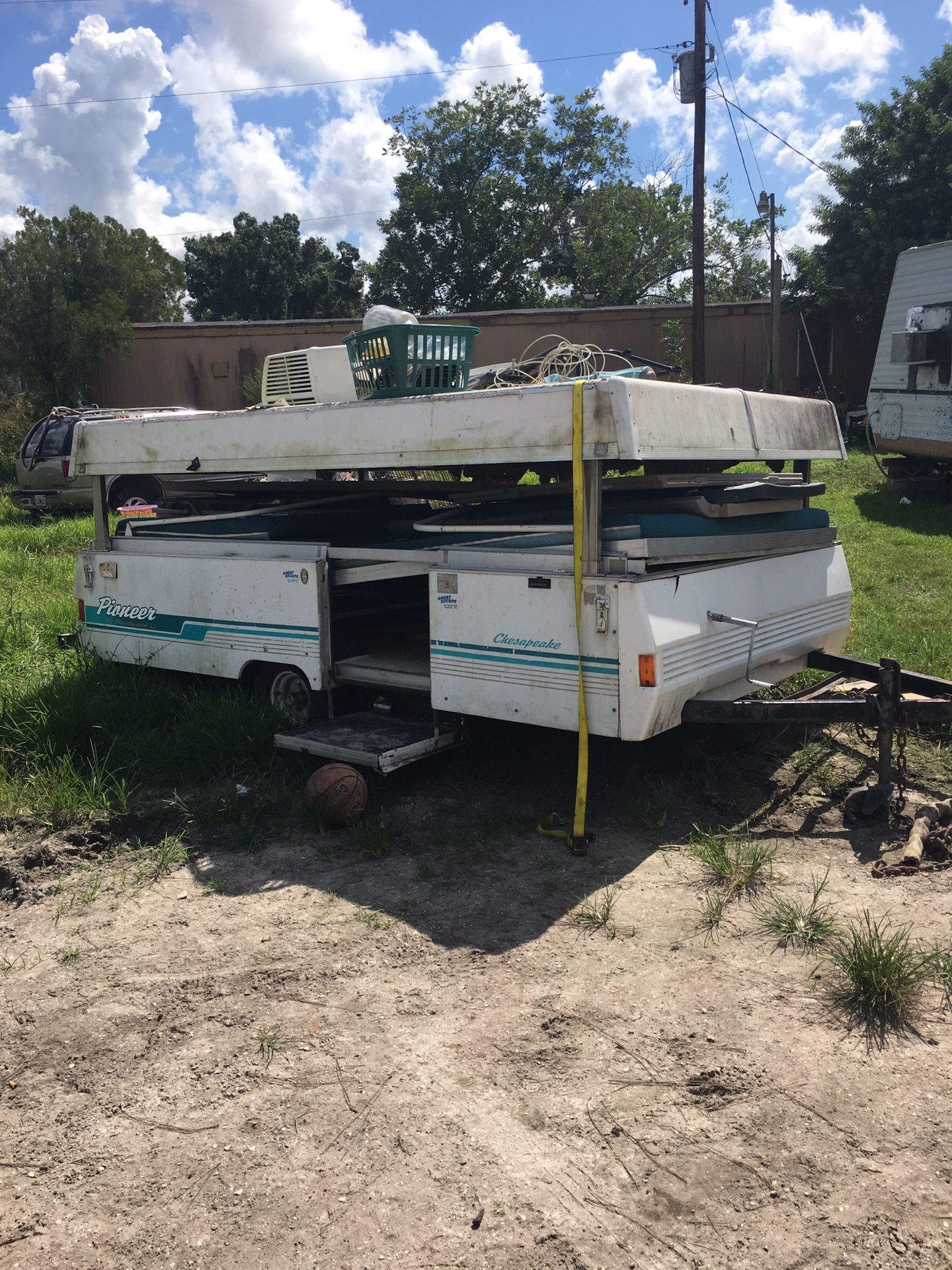 Pop up camper or turn into utility lawn trailer