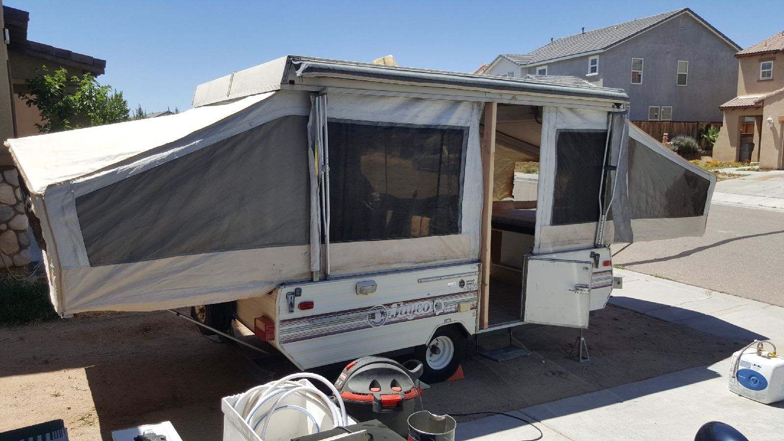 1989 Jayco pop-up model 1006 deluxe for Sale in Hesperia, CA - OfferUp