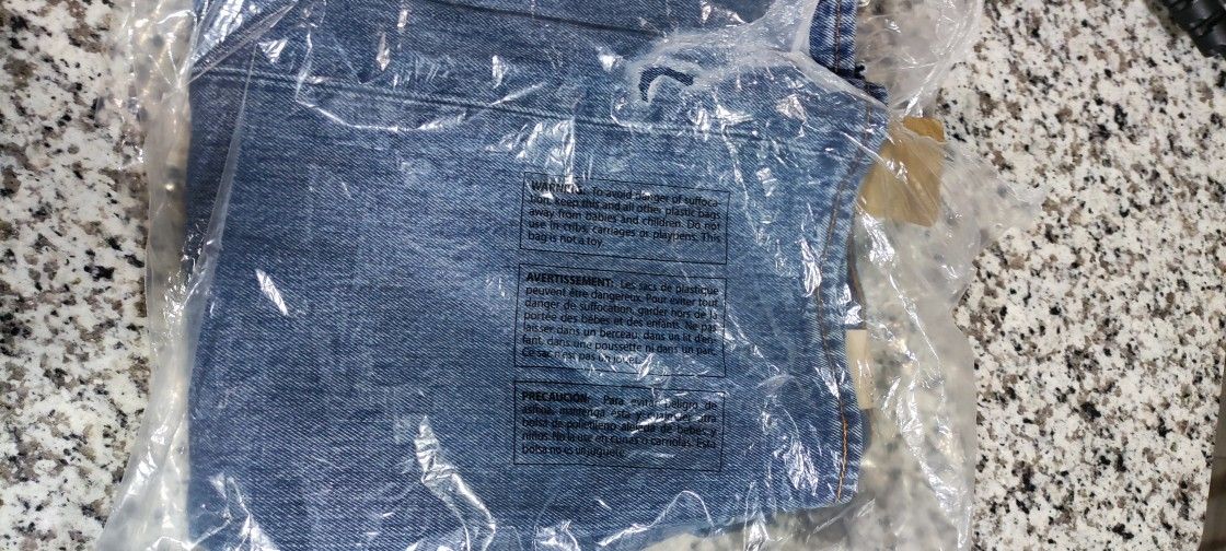 Levi's 501 34 X 34 News With Stickers