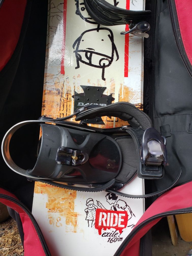 Ride snowboard with bag