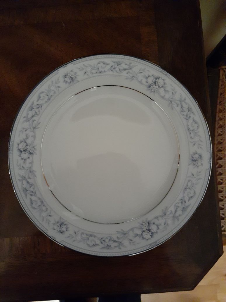 Legendary Noritake Dearborn China set 10 Place settings and service ware