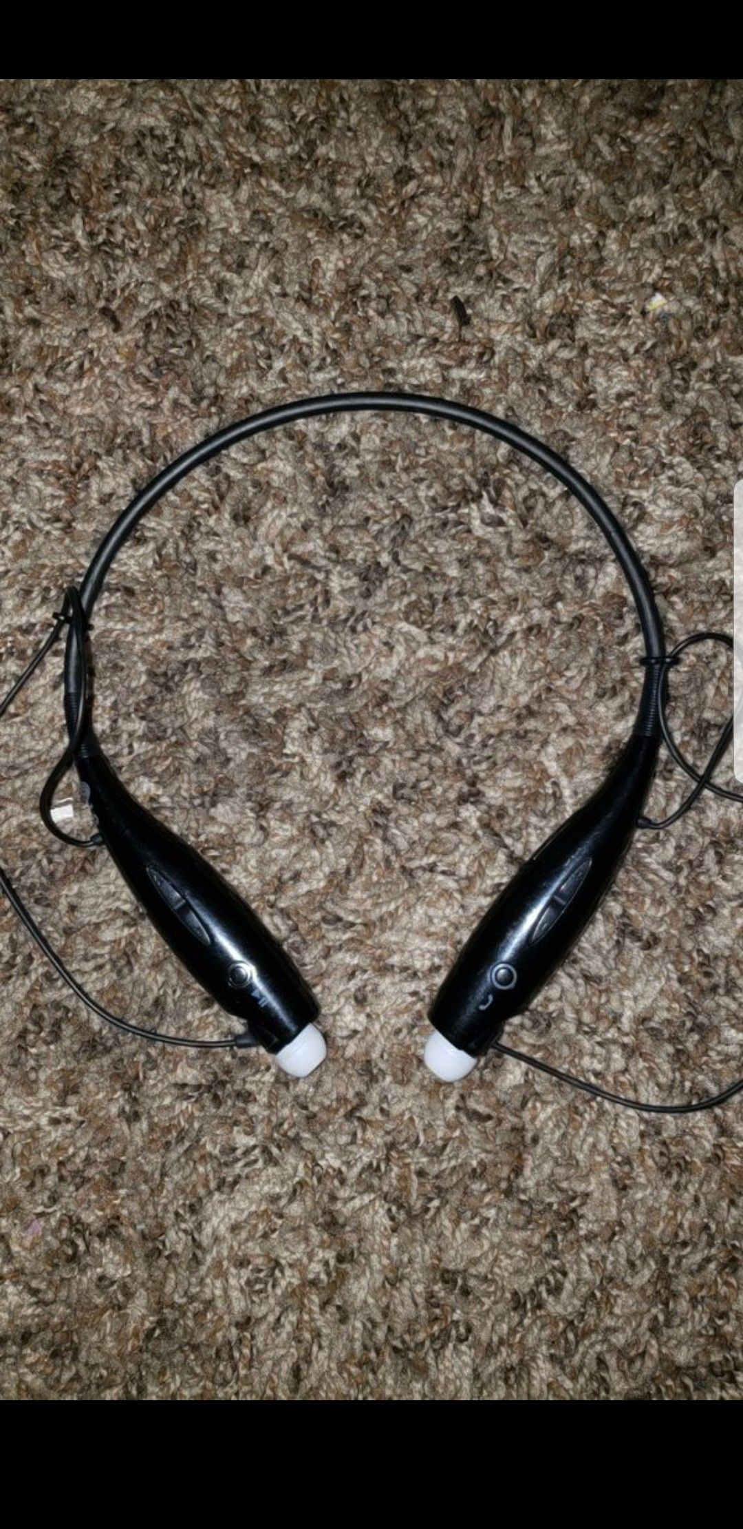 LG wireless headphones