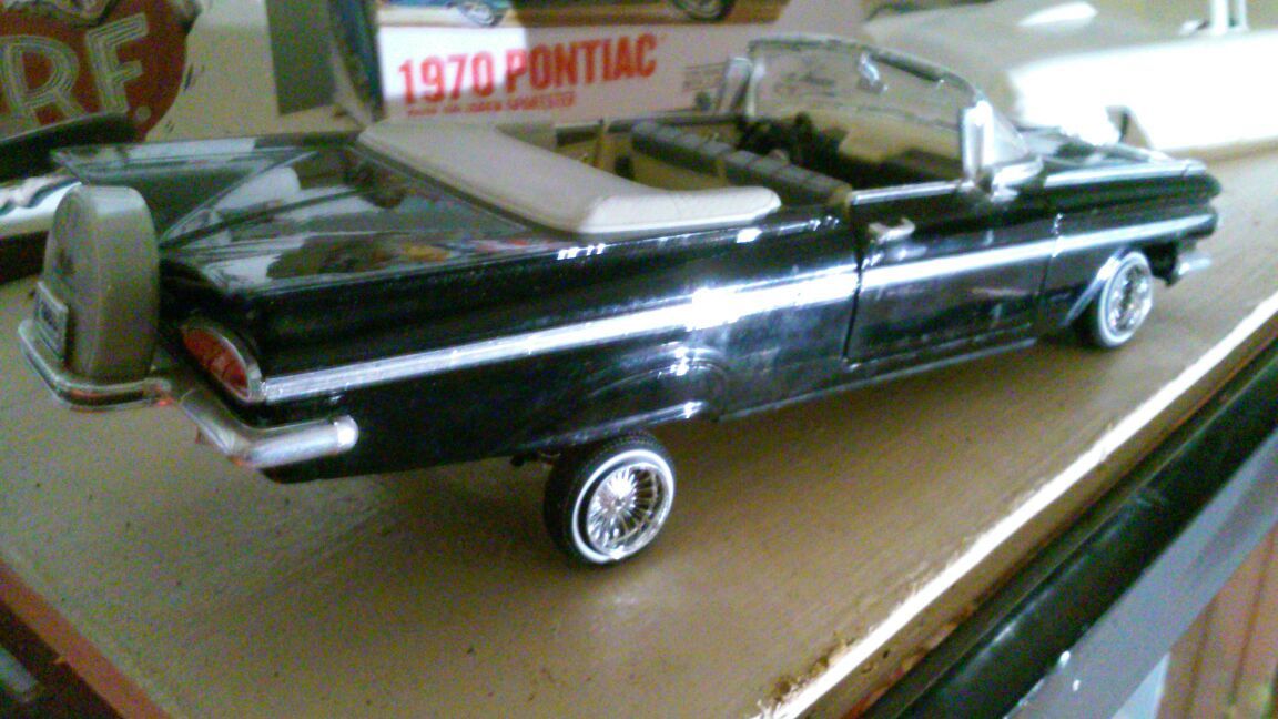 1959 Impala Diecast Lowrider 1/18 Scale