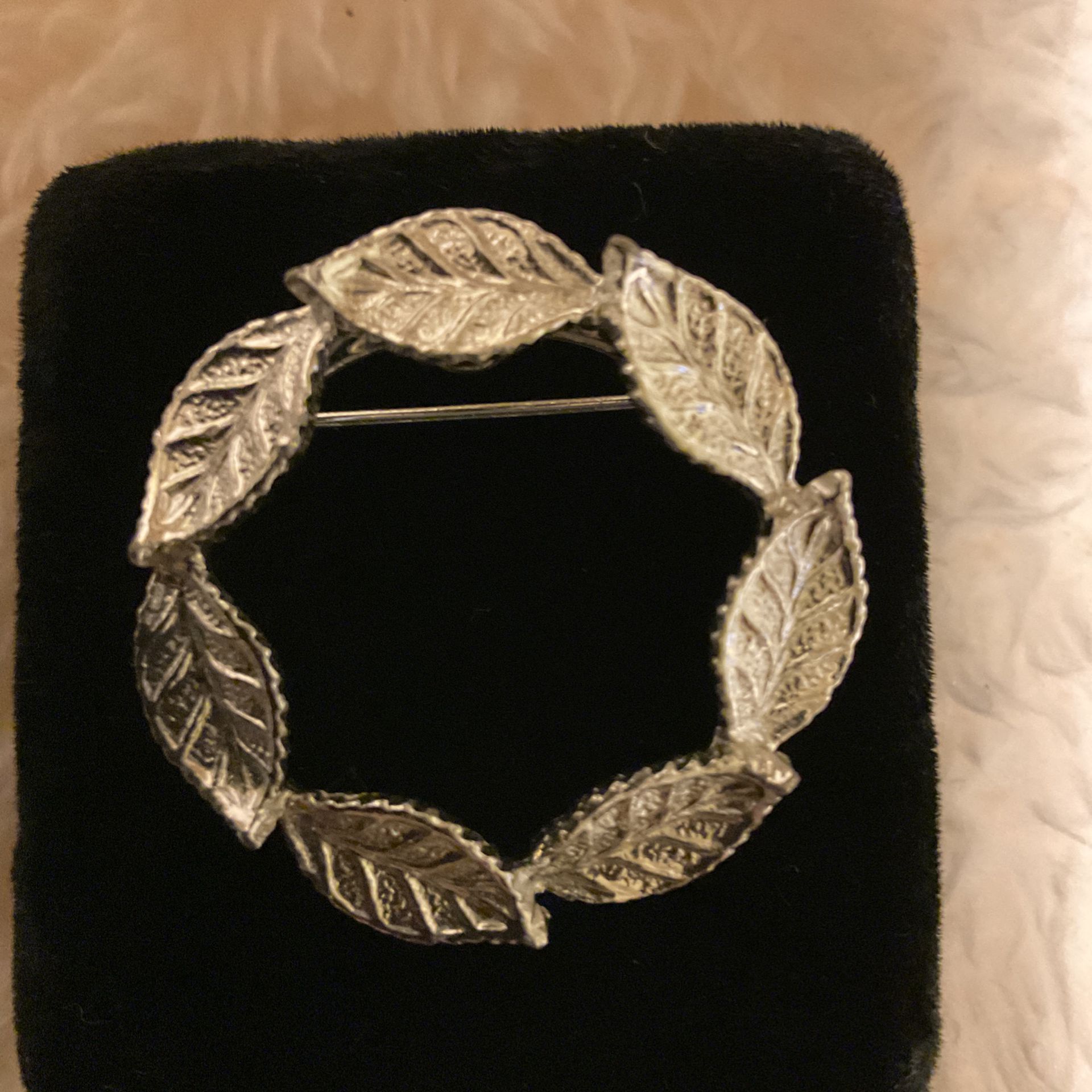 Silver Leaf Brooch (GERRY’S)