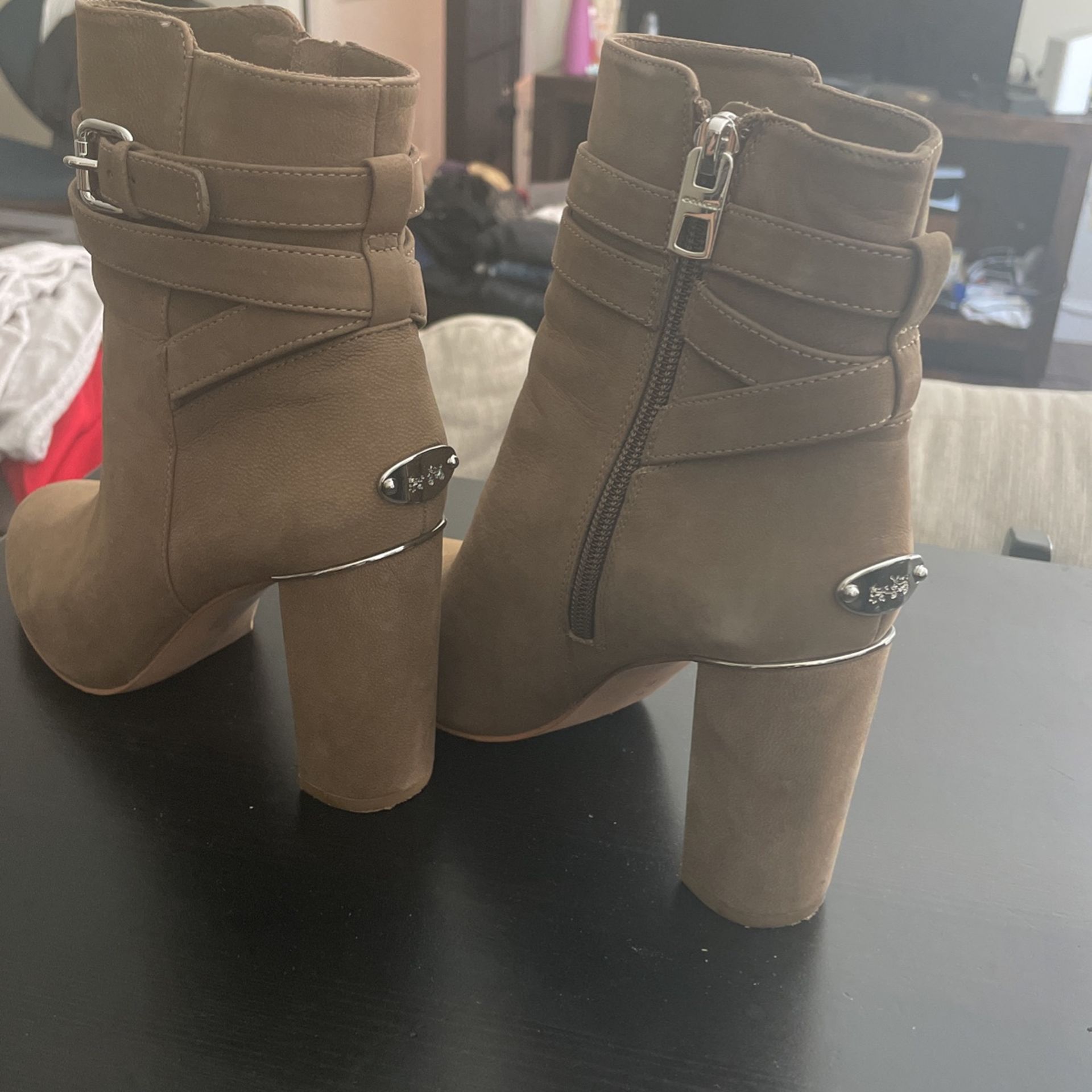 Semi Boots