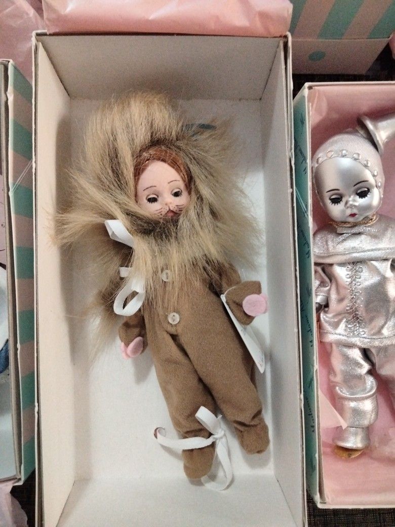 Estate Sale - Wizard Of Oz Collection